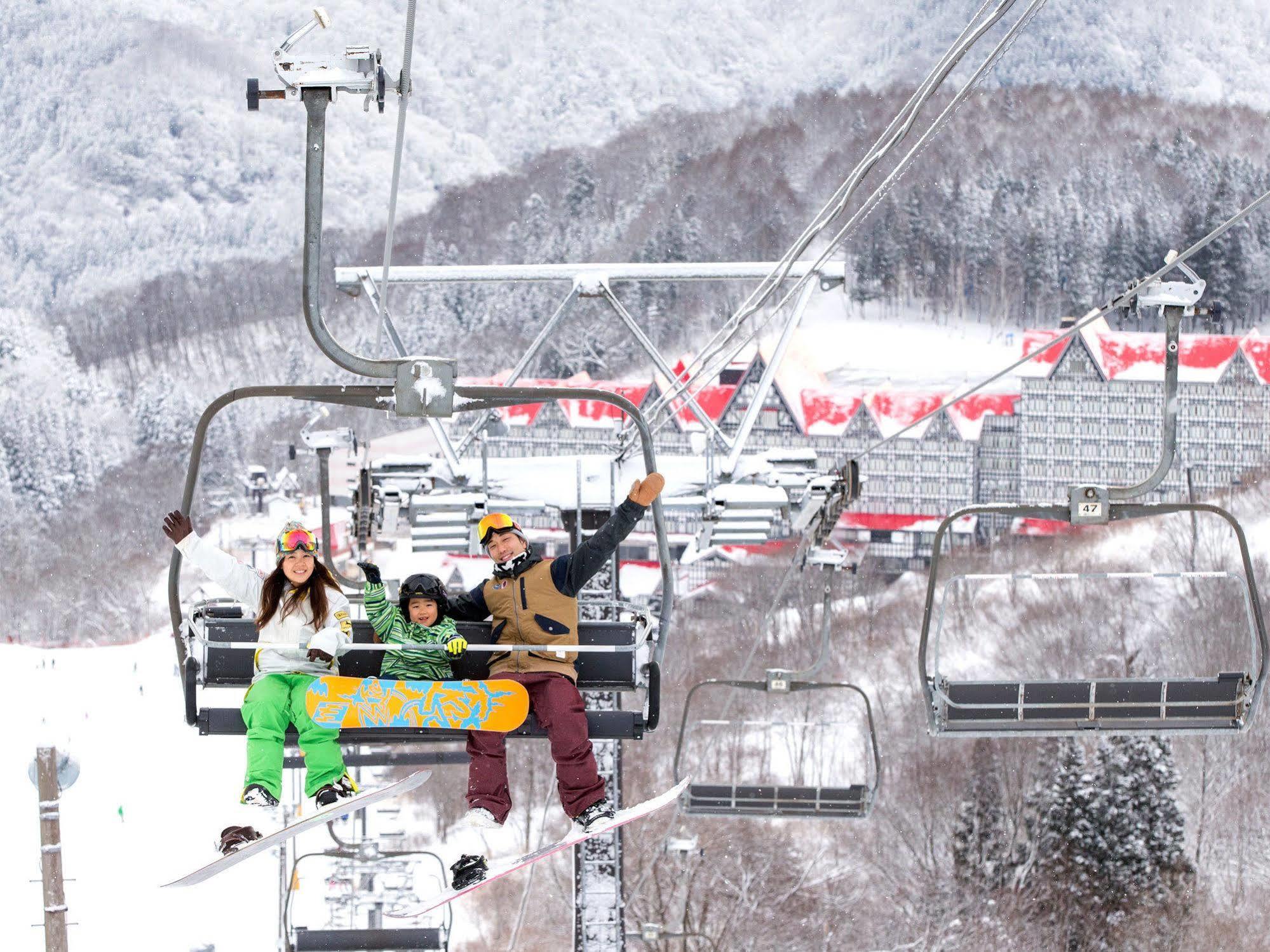 Hotel Green Plaza Hakuba Otari Exterior photo